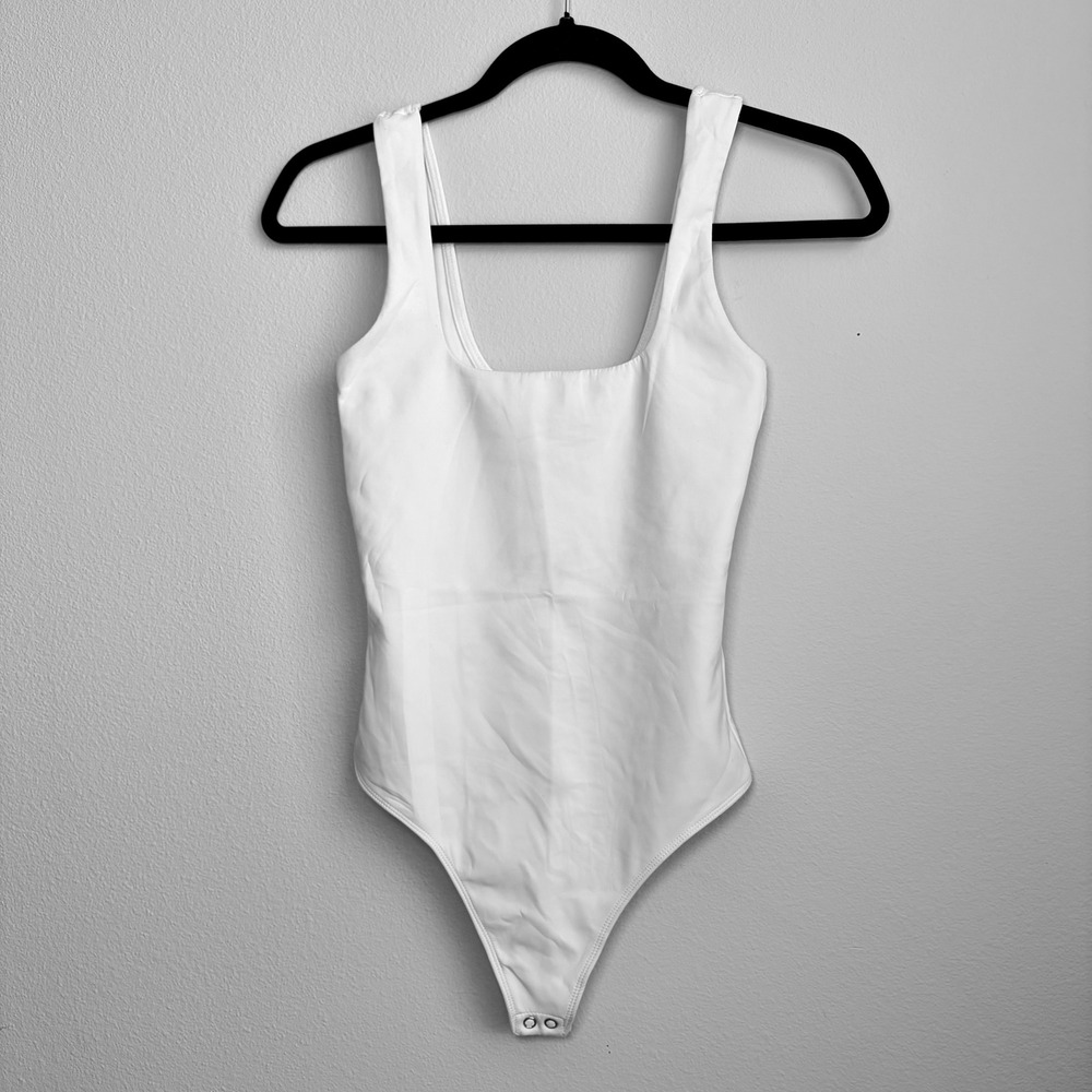 Good American White Square Neck Shaping Bodysuit GB0375 Snatching Small